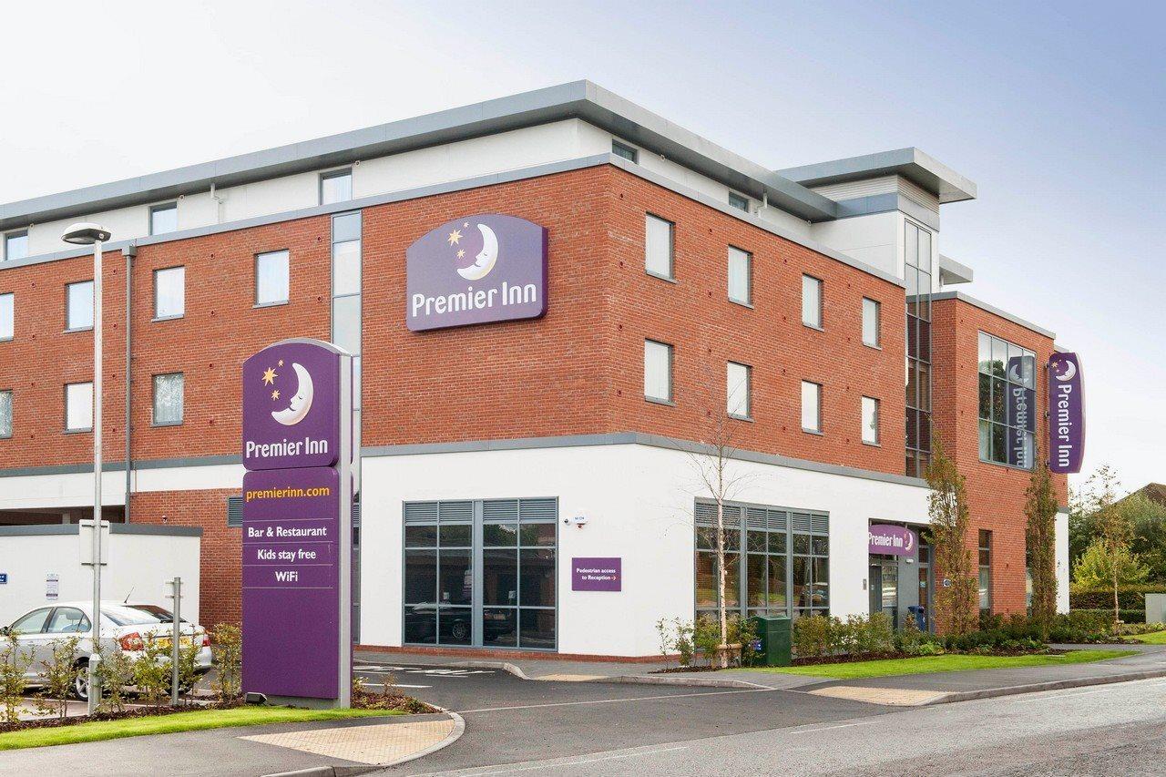Premier Inn Fleet Eksteriør bilde