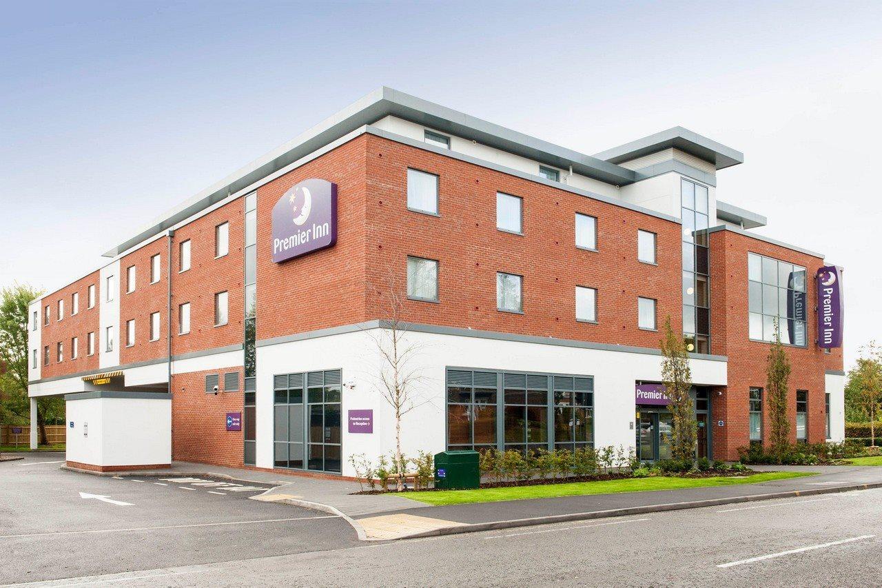 Premier Inn Fleet Eksteriør bilde