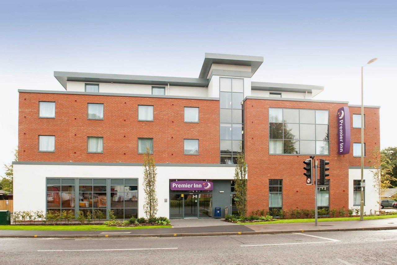 Premier Inn Fleet Eksteriør bilde