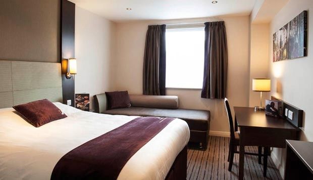 Premier Inn Fleet Eksteriør bilde